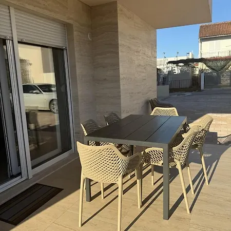 New Modern 2 Bedroom In Gæstehus Pirovac