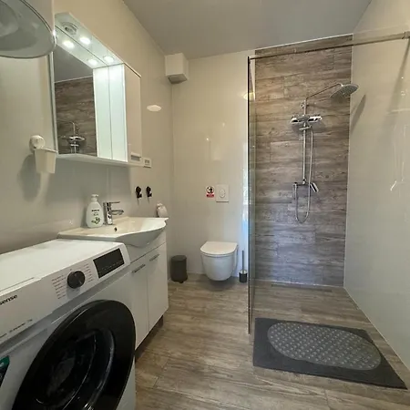 New Modern 2 Bedroom In Pirovac